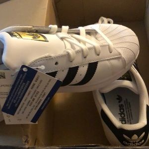 Adidas Superstar